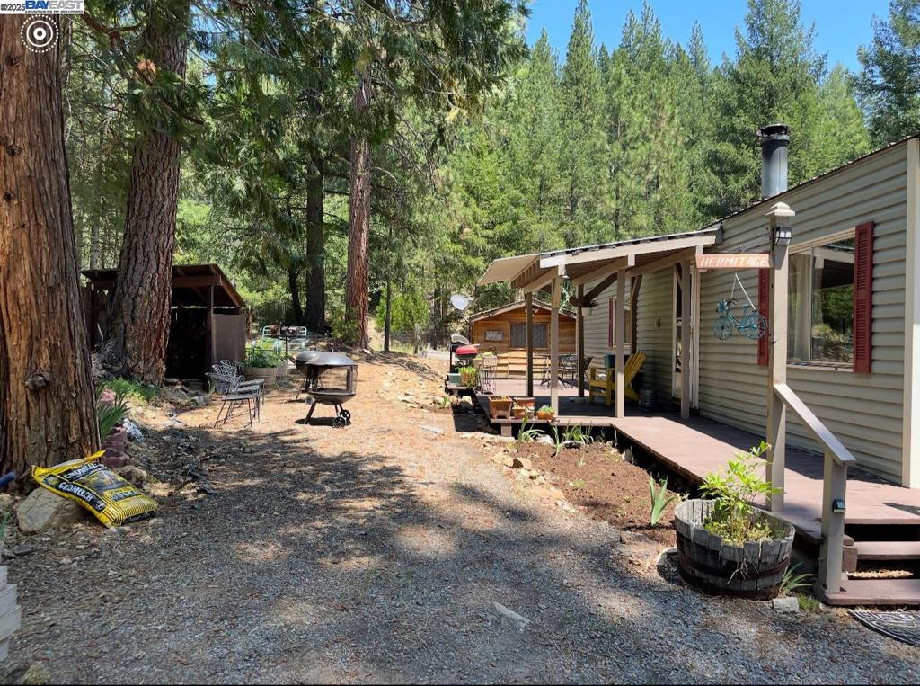 Beautiful quiet location in Crescent Mills.