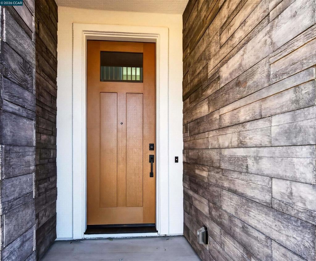 2237 Vandeleur Drive