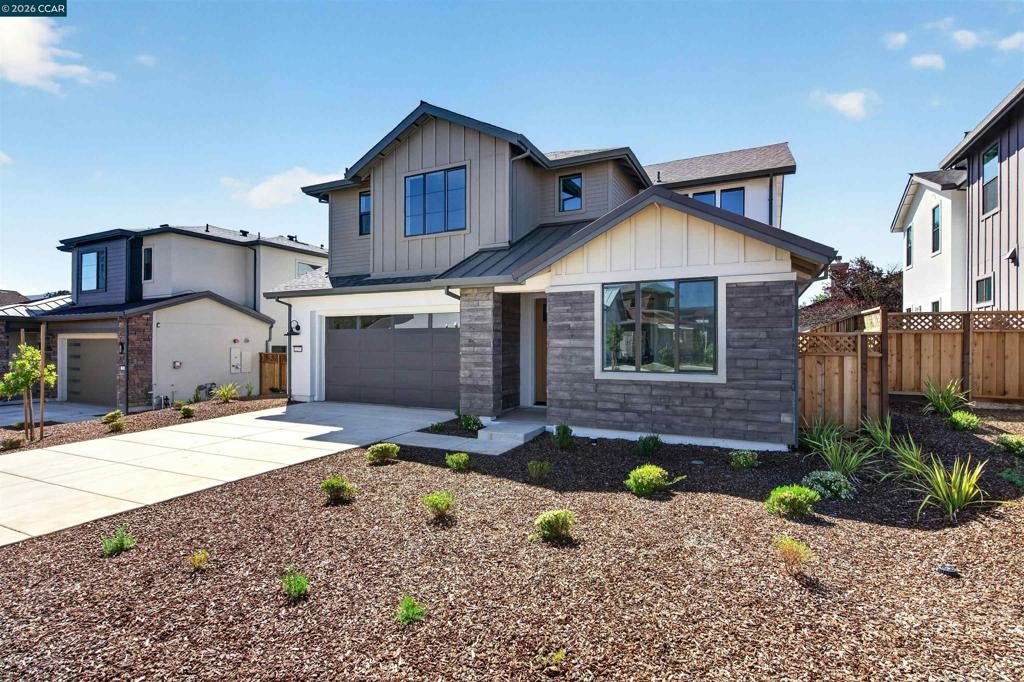 2237 Vandeleur Drive