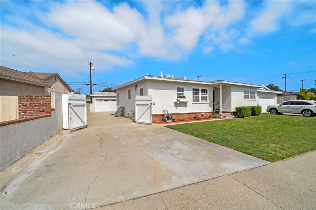 5223 Josie Avenue