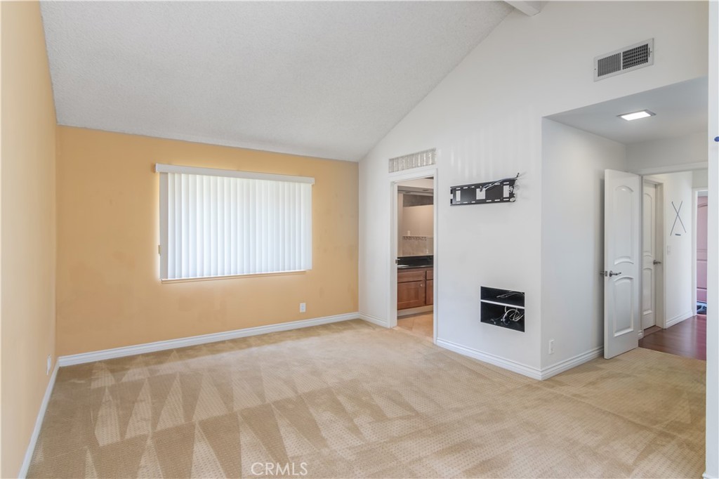 Oak Park (867) - Residential Lease