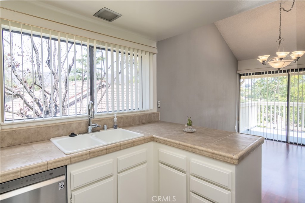 Oak Park (867) - Residential Lease