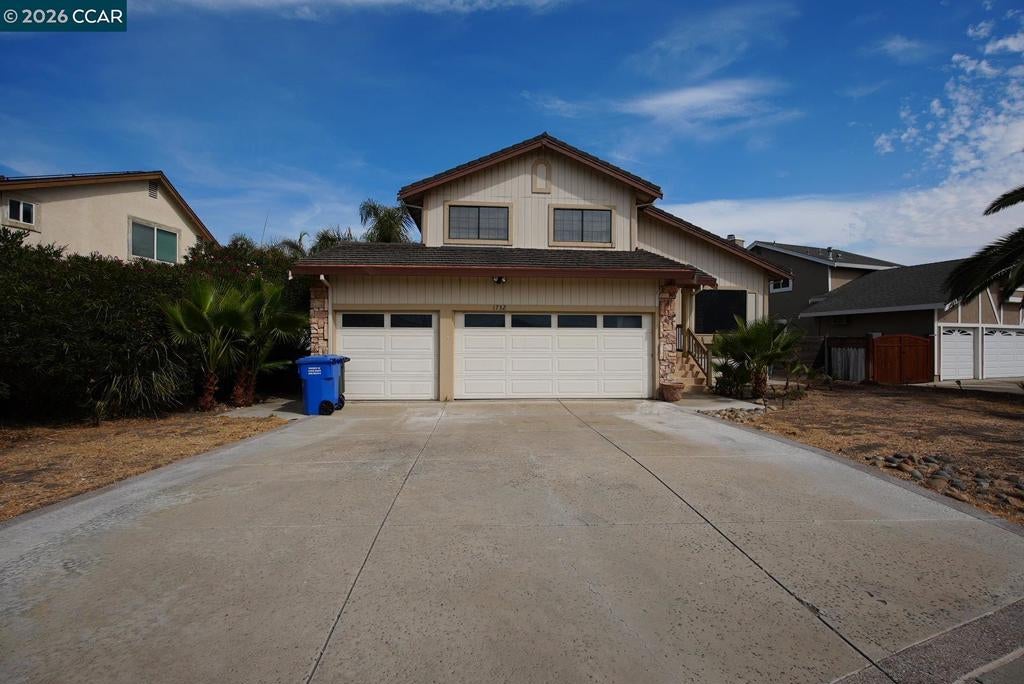 1732 Dolphin Pl