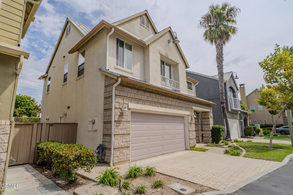 525 Shell Harbor Lane