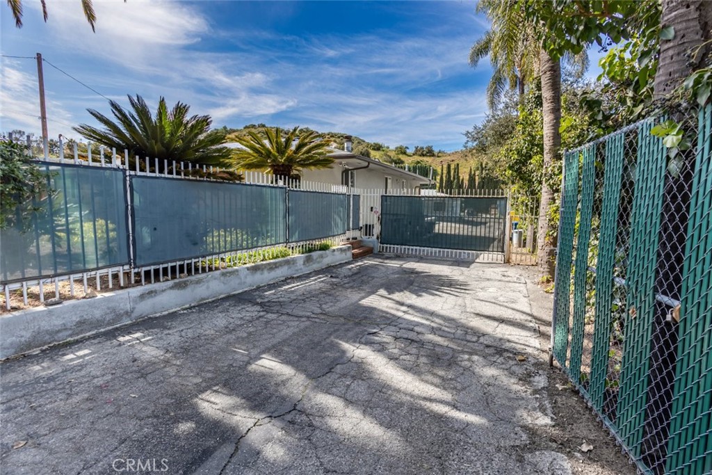 9711 Wheatland Avenue