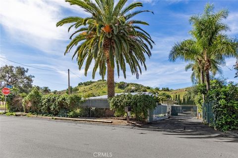 Photo of 9711 Wheatland Avenue, Shadow Hills, CA 91040 (MLS # GD26035154)