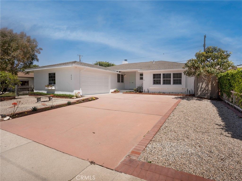 Photo of 445 Via Colusa, Torrance, CA 90505 (MLS # SB26090386)