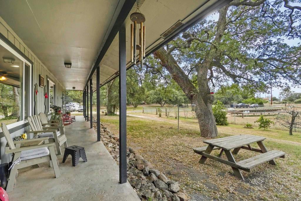 1541 Round Potrero Rd