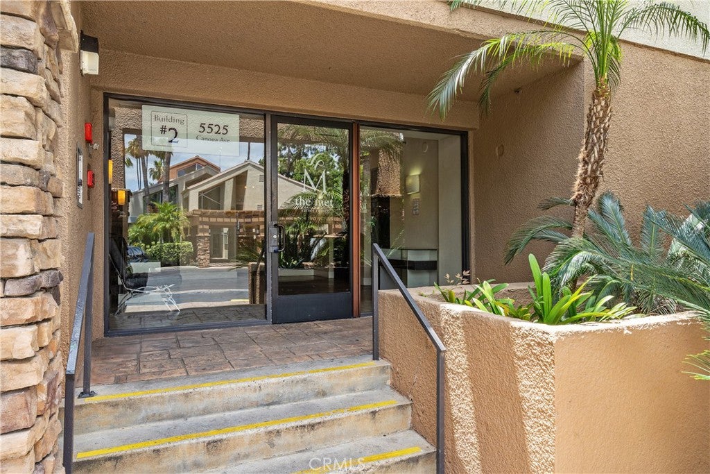 5525 Canoga Avenue AVE 218, Woodland Hills CA 91367