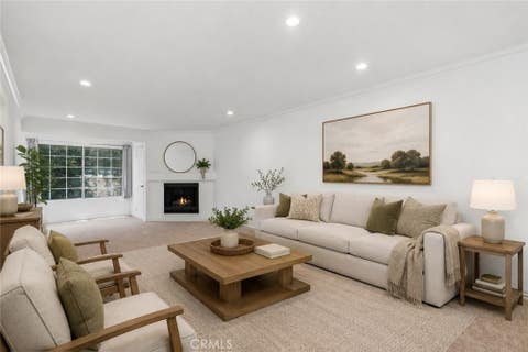 Photo of 5525 Canoga Avenue AVE #218, Woodland Hills, CA 91367 (MLS # SR26115875)