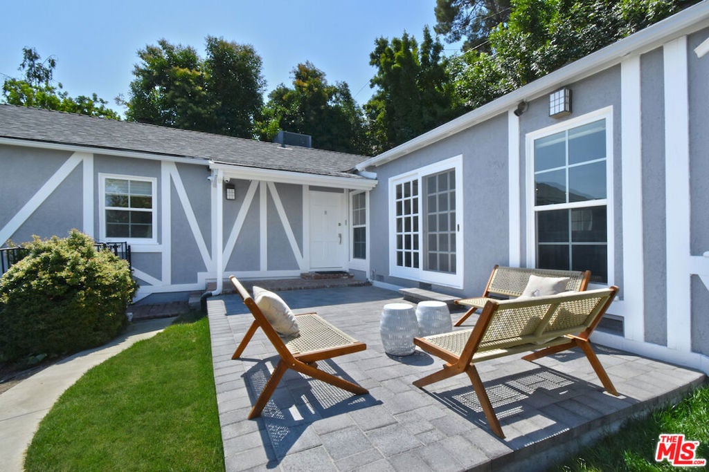 3753 Berry Drive