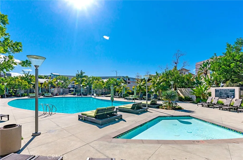 Irvine, California 92612, United States, 2 Bedrooms Bedrooms, ,3 BathroomsBathrooms,Residential,Active,233765