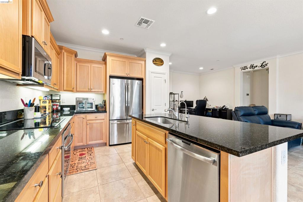 331 Kestrel Way