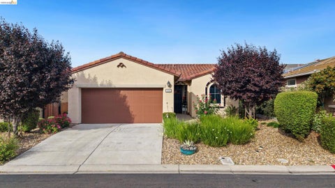 Photo of 331 Kestrel Way Way, Rio Vista, CA 94571 (MLS # 41132403)