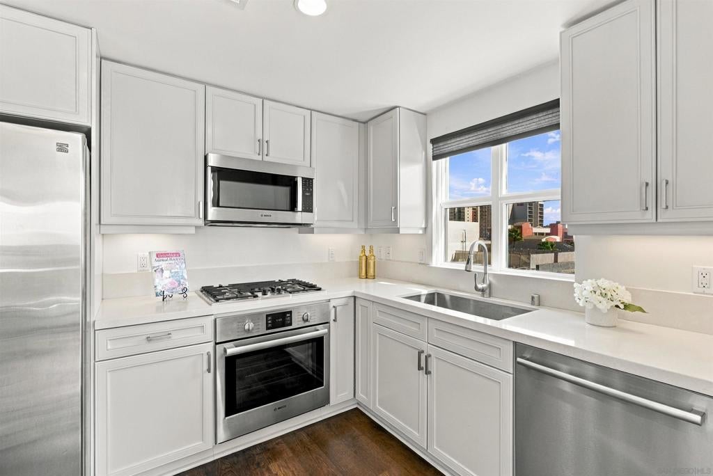 510 1st Ave 602