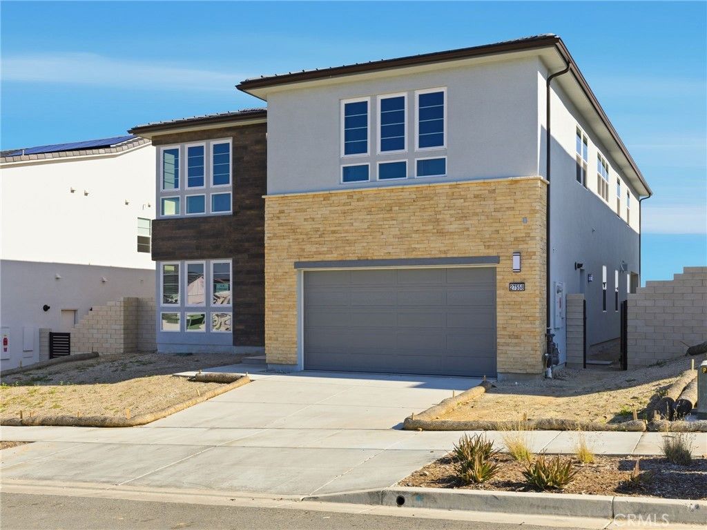 Photo of 27558 Juniper Lane, Valencia, CA 91381 (MLS # SR26030935)