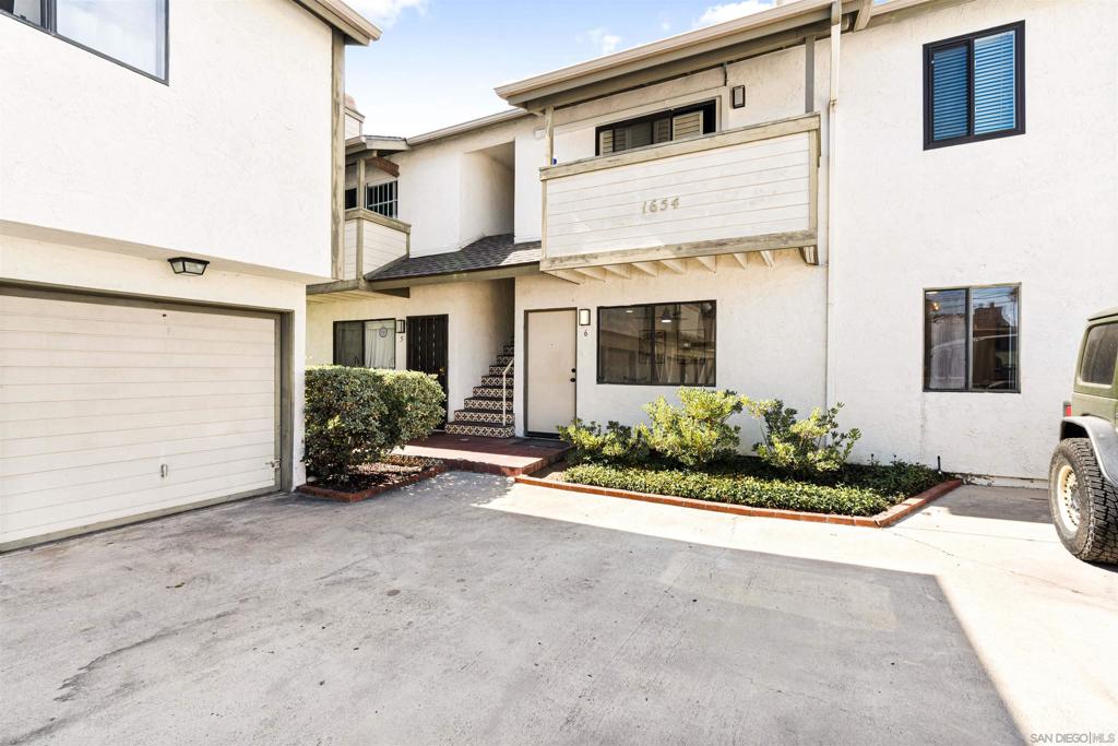 Pacific Beach - Residential