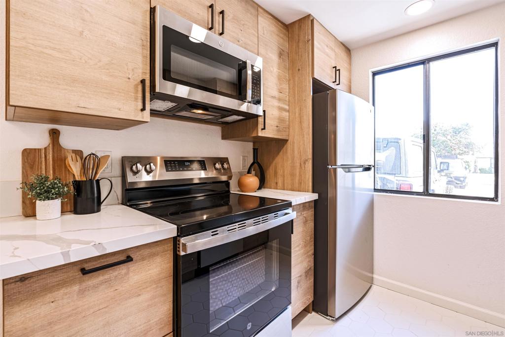 Pacific Beach - Residential