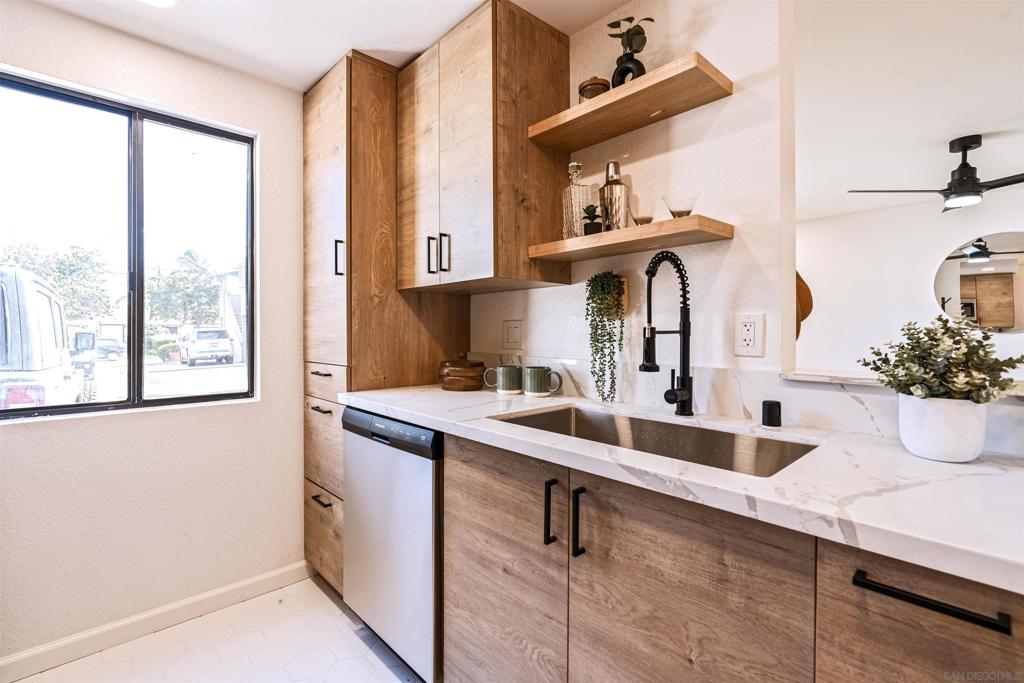 Pacific Beach - Residential