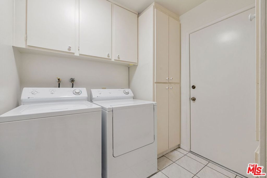 Sunrise Country Club - Residential