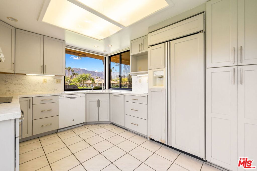 Sunrise Country Club - Residential