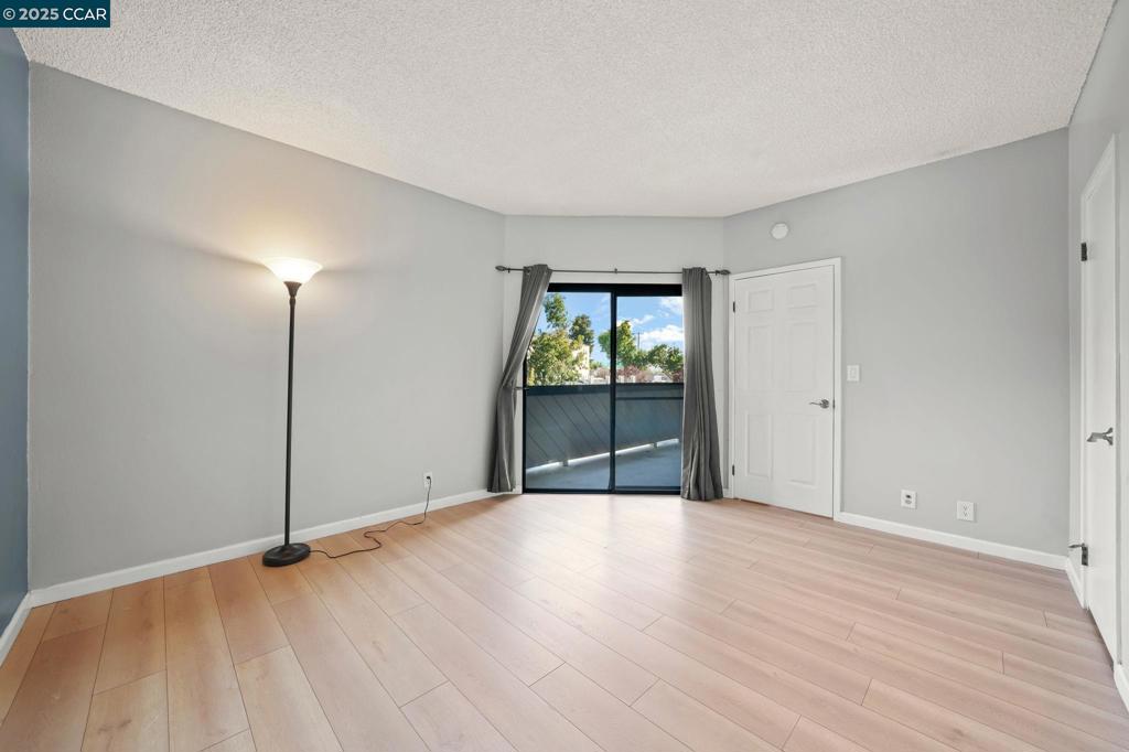 SOUTHGATE - Residential