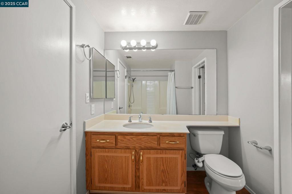 SOUTHGATE - Residential