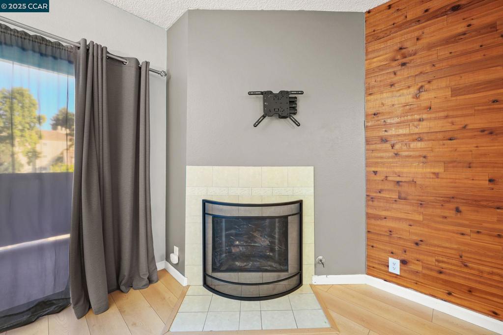 SOUTHGATE - Residential