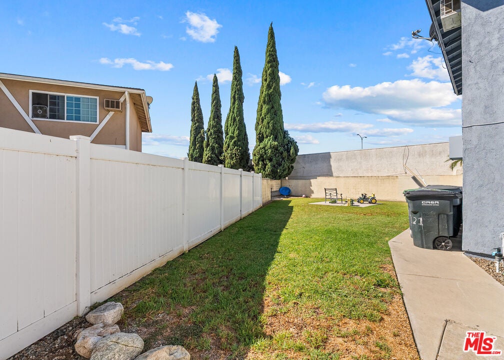 121 Greentree Lane