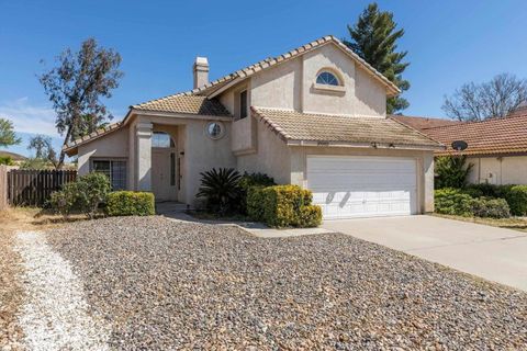 39082 Via Las Quintas Murrieta CA 92562