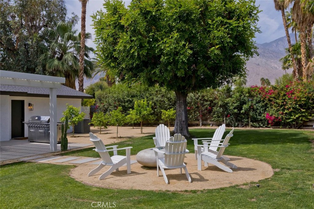 Los Compadres (33459) - Residential Lease
