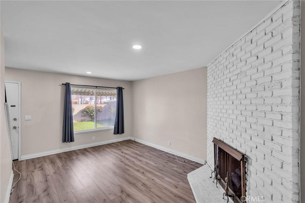 Huntington Continental (HCON) - Residential Lease