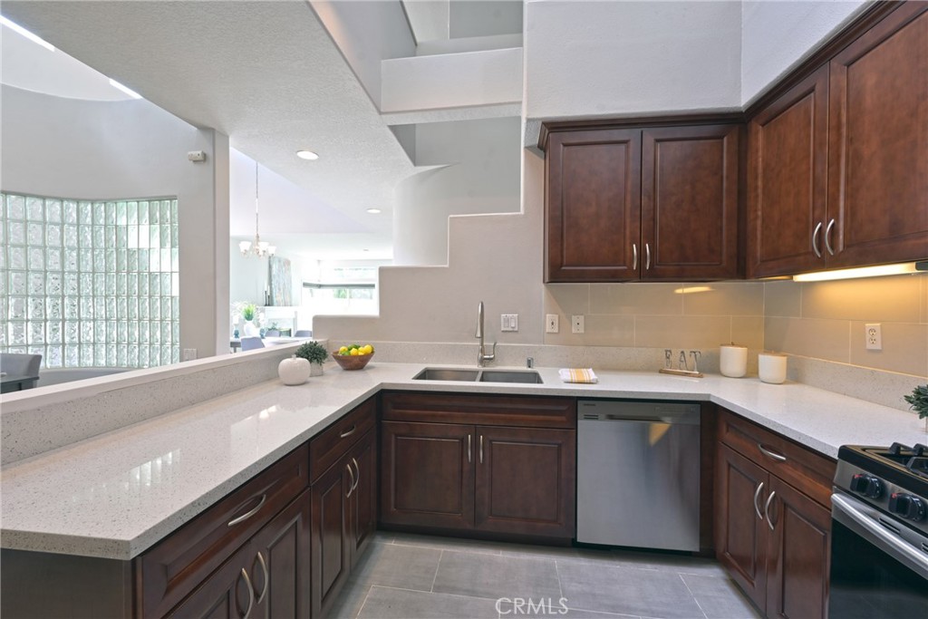 Summit Terrace (SMTR) - Residential