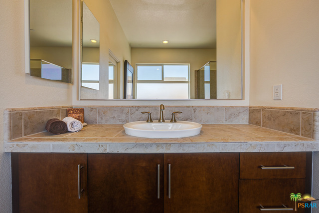 Escena - Residential