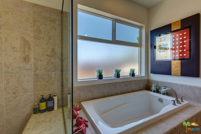 Escena - Residential