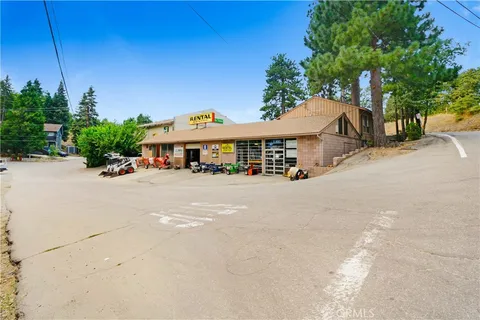 MLS: PW24198331