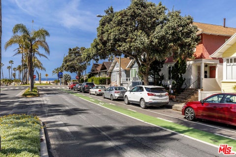 Photo of 129 Ocean Park Boulevard, Santa Monica, CA 90405 (MLS # 26994175)