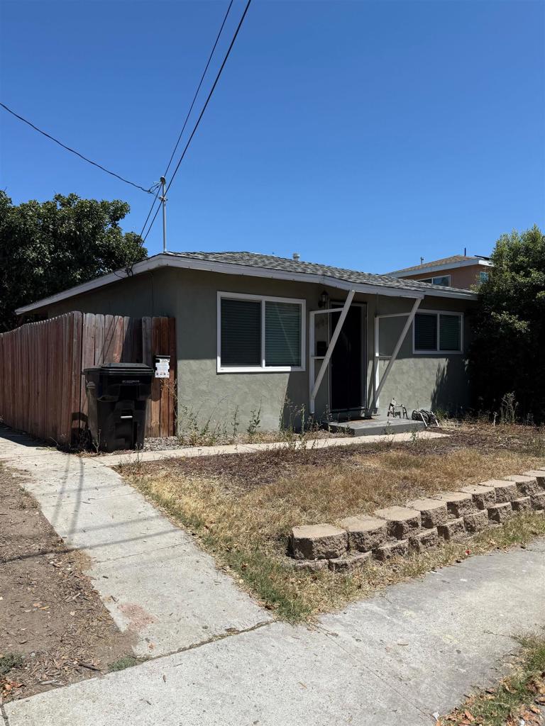 An incredible opportunity for investors or owner-occupiers! This unique property features two fully remodeled, picture-perfect cottages, each with its own private yard, in-unit laundry, and off-street parking. Both units are move-in ready, offering stylish updates and exceptional comfort. Enjoy plenty of outdoor space for entertaining or relaxing. Located just minutes from public transit, major shopping centers, and everyday conveniences. This is a rare chance to own a turnkey property with dual income potential or live in one while renting the other—perfect for multi-generational living or savvy investors.