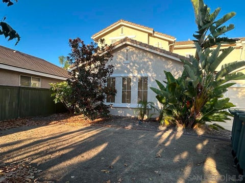 Photo of 1863 Almagro Ln Ln, Escondido, CA 92026 (MLS # 250034234SD)