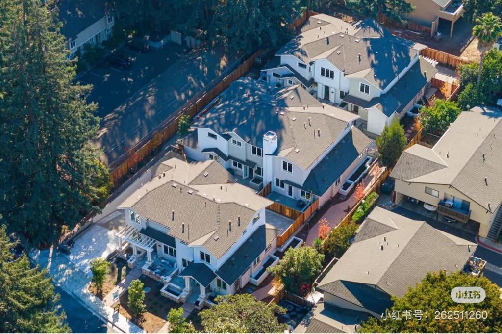 Photo of 125 Flynn, Mountain View, CA 94043 (MLS # ML82027759)