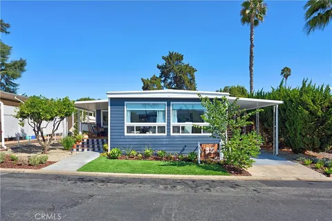 1120 E Mission Road Unit 33, Fallbrook, CA 92028 - MLS#: SW25226190