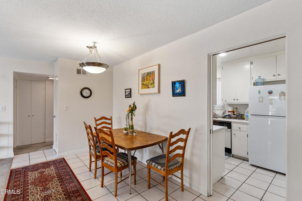 Las Posas Gardens - 2666 - Residential