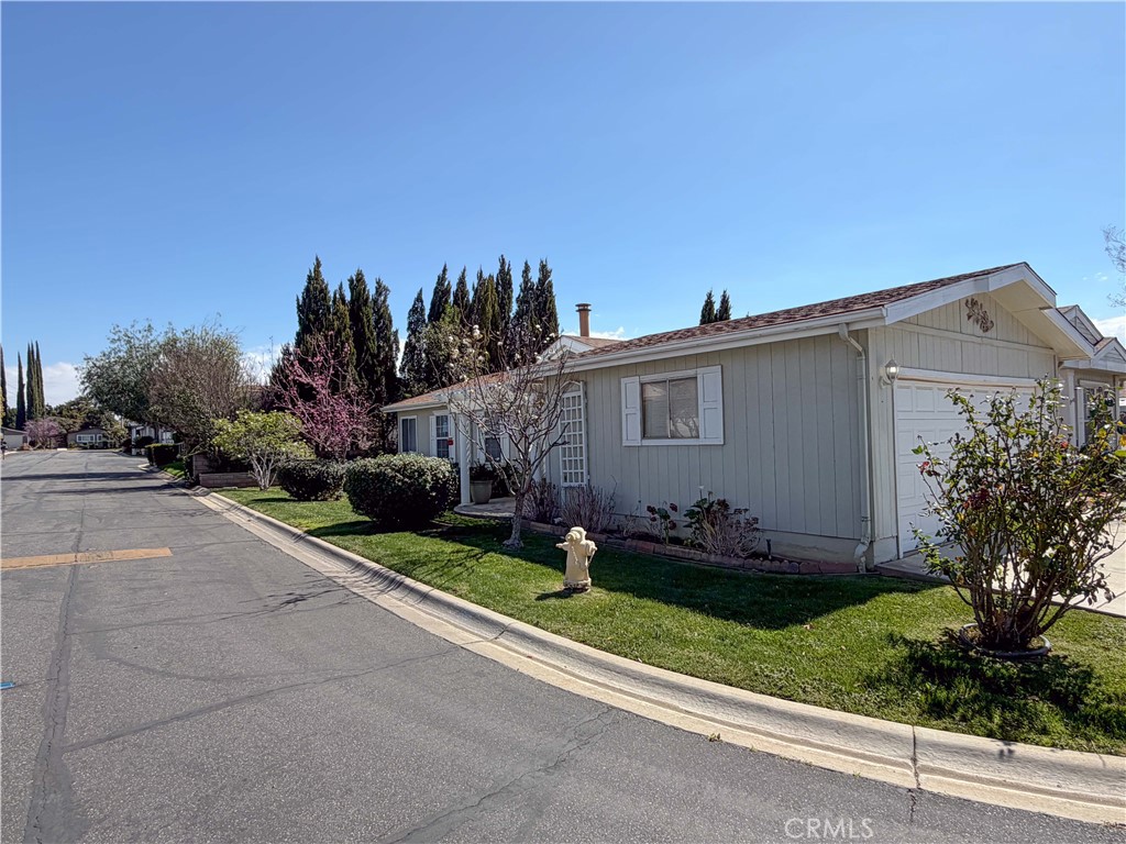 10961 Desert Lawn 242