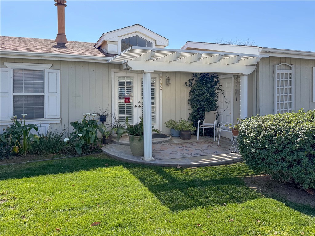 10961 Desert Lawn 242