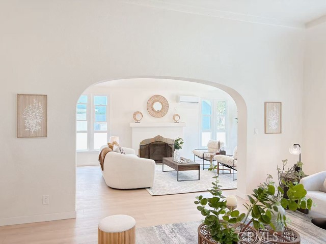 1040 W 64TH Street