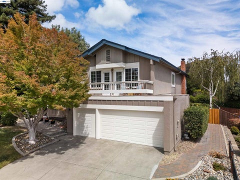 Photo of 8172 Peppertree Ct CT, Dublin, CA 94568 (MLS # 41147038)
