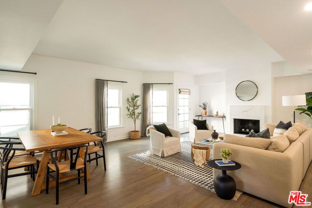 Photo of 2622 2nd Street #2, Santa Monica, CA 90405 (MLS # 25594965)