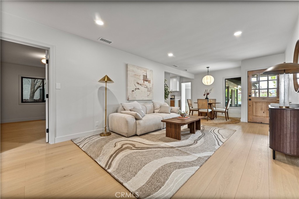 2420 N Keystone Street