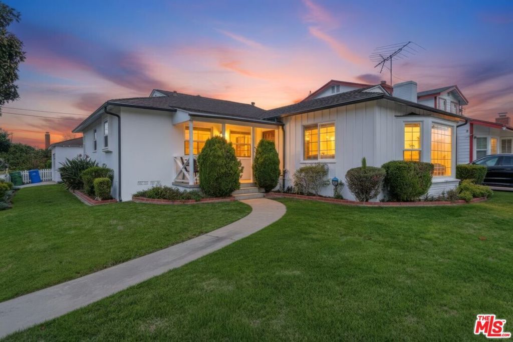 Photo of 6321 W 78th Place, Los Angeles, CA 90045 (MLS # 25629931)