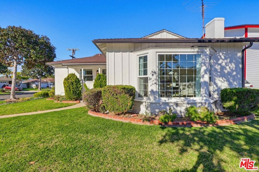 Photo of 6321 W 78th Place, Los Angeles, CA 90045 (MLS # 25629931)